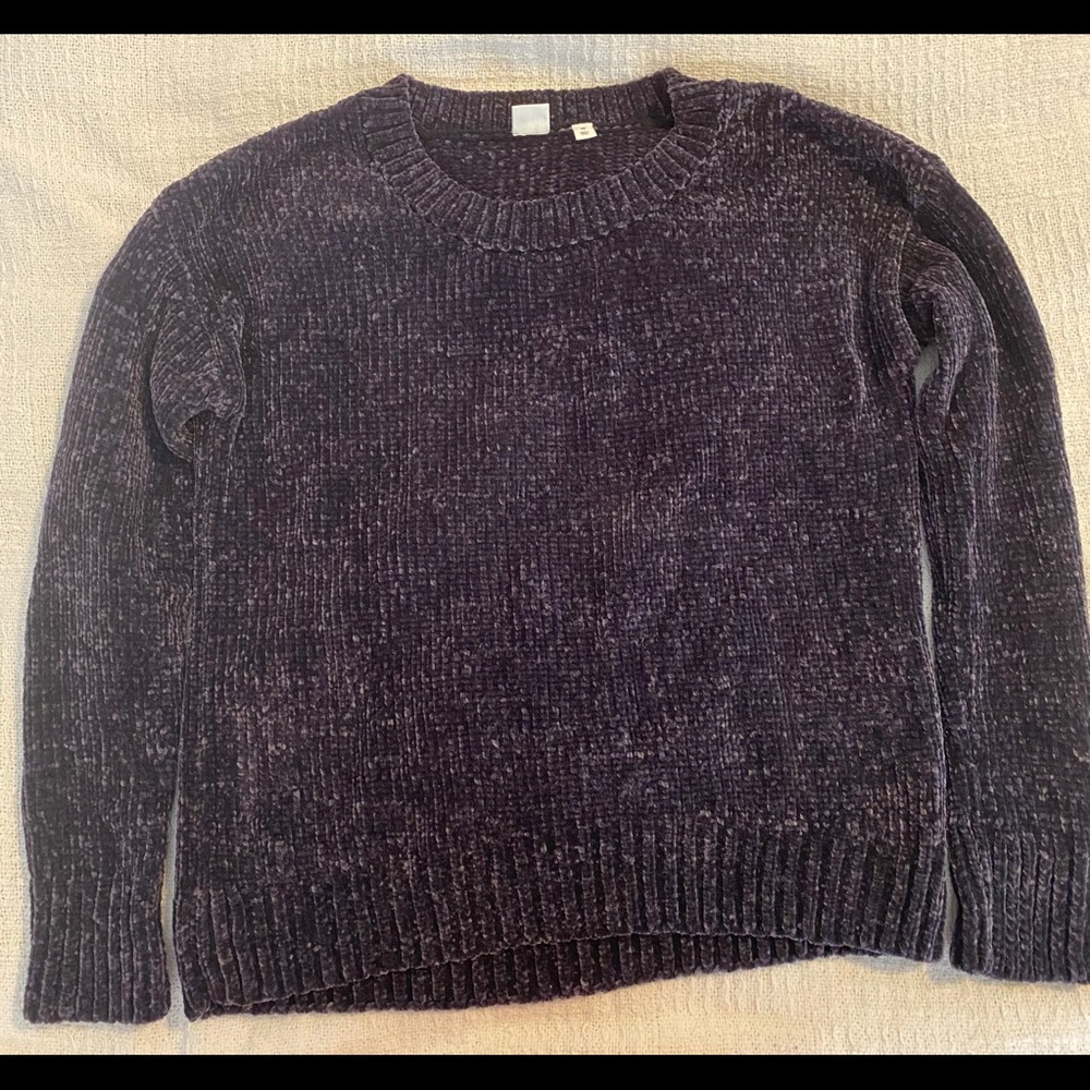 GAP sweater